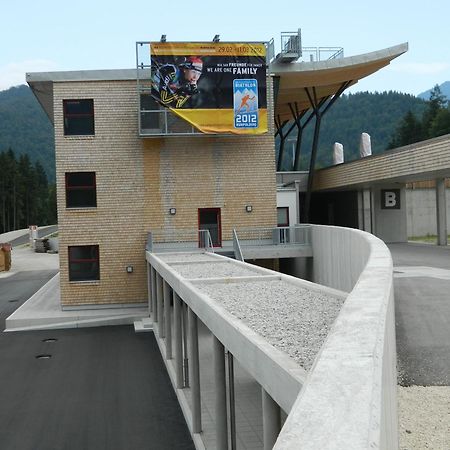 Hotel Garni Haus Alpine - Chiemgau Karte Inkl ルーポルディング エクステリア 写真