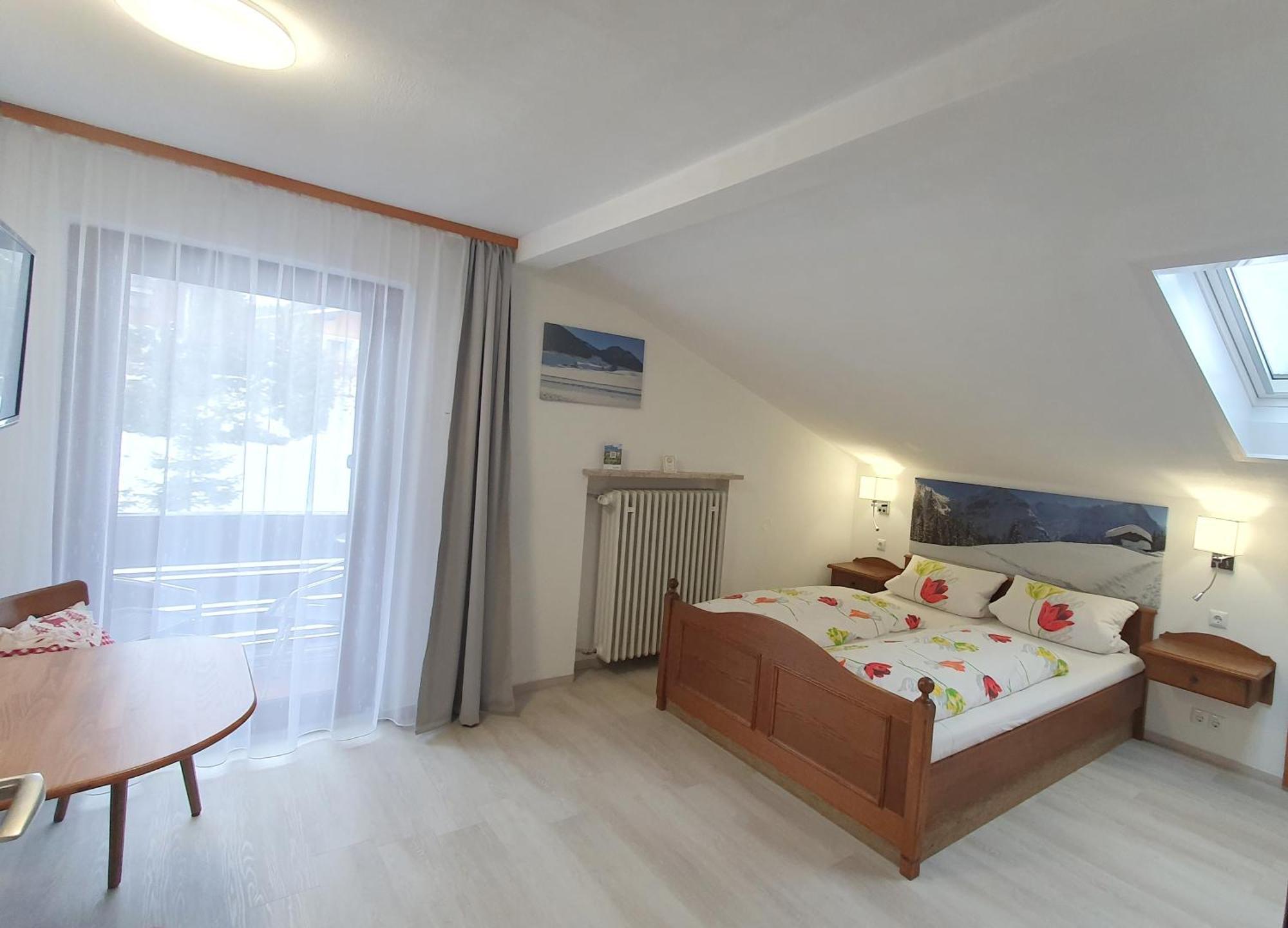 Hotel Garni Haus Alpine - Chiemgau Karte Inkl ルーポルディング エクステリア 写真