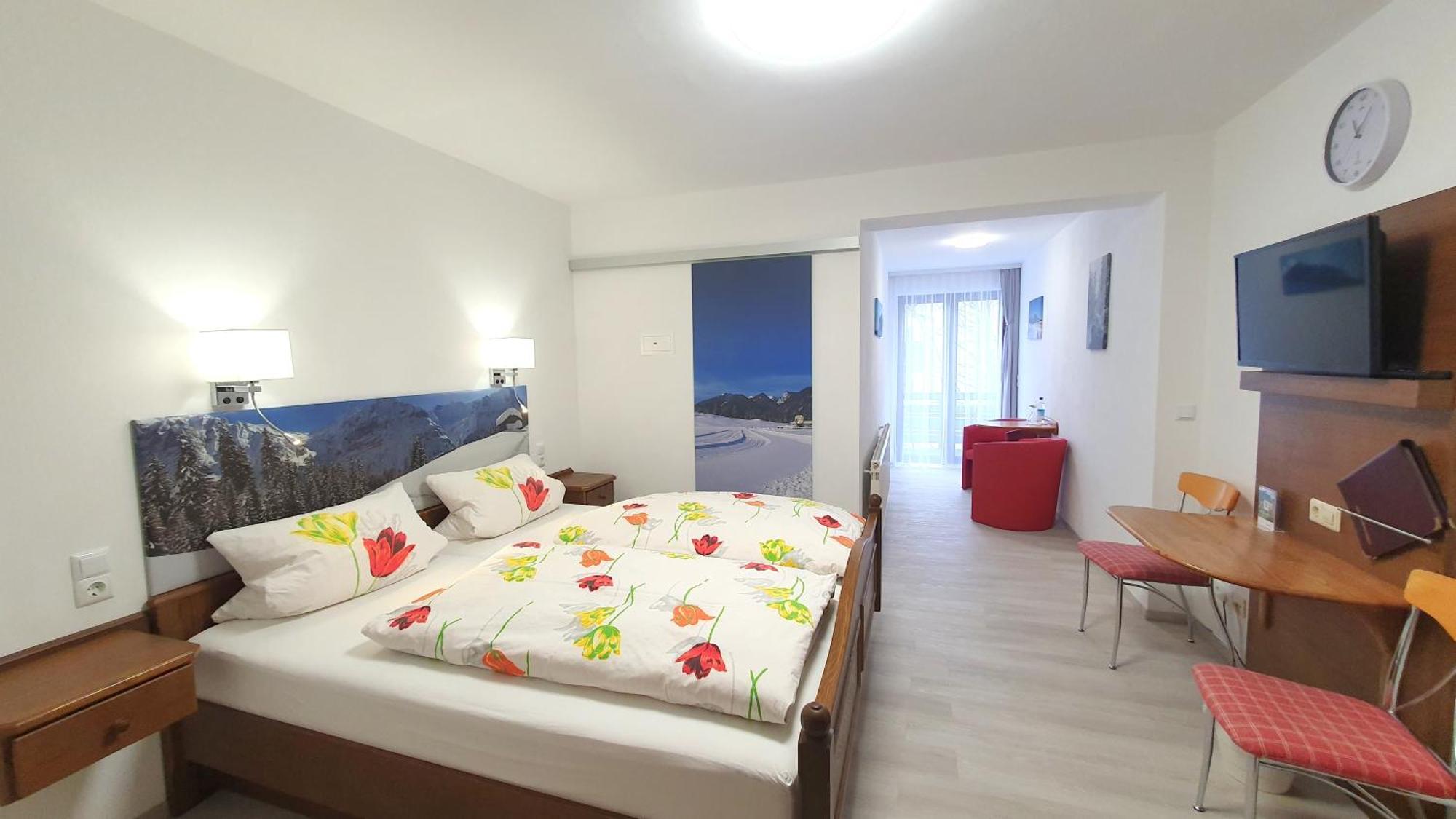 Hotel Garni Haus Alpine - Chiemgau Karte Inkl ルーポルディング エクステリア 写真