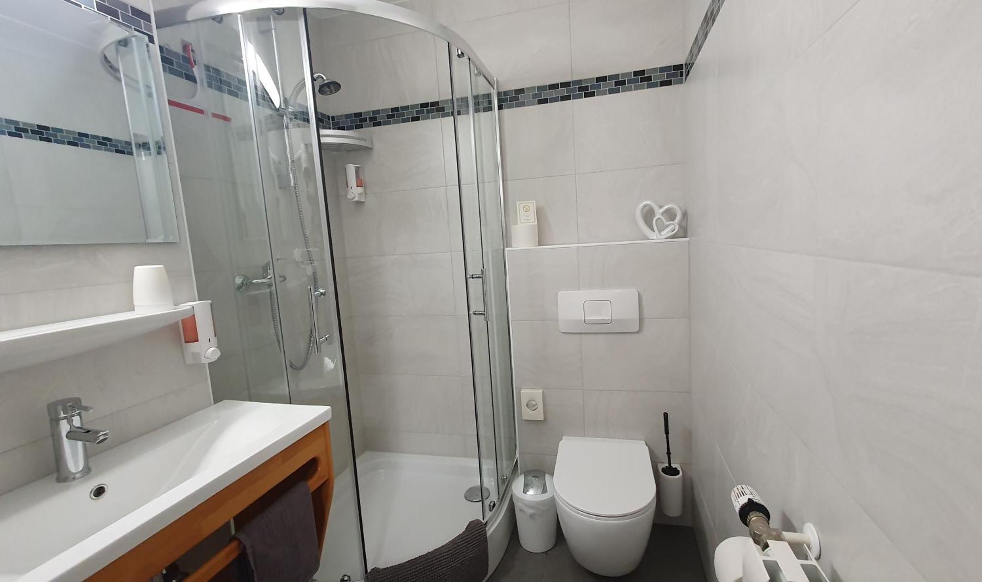Hotel Garni Haus Alpine - Chiemgau Karte Inkl ルーポルディング エクステリア 写真