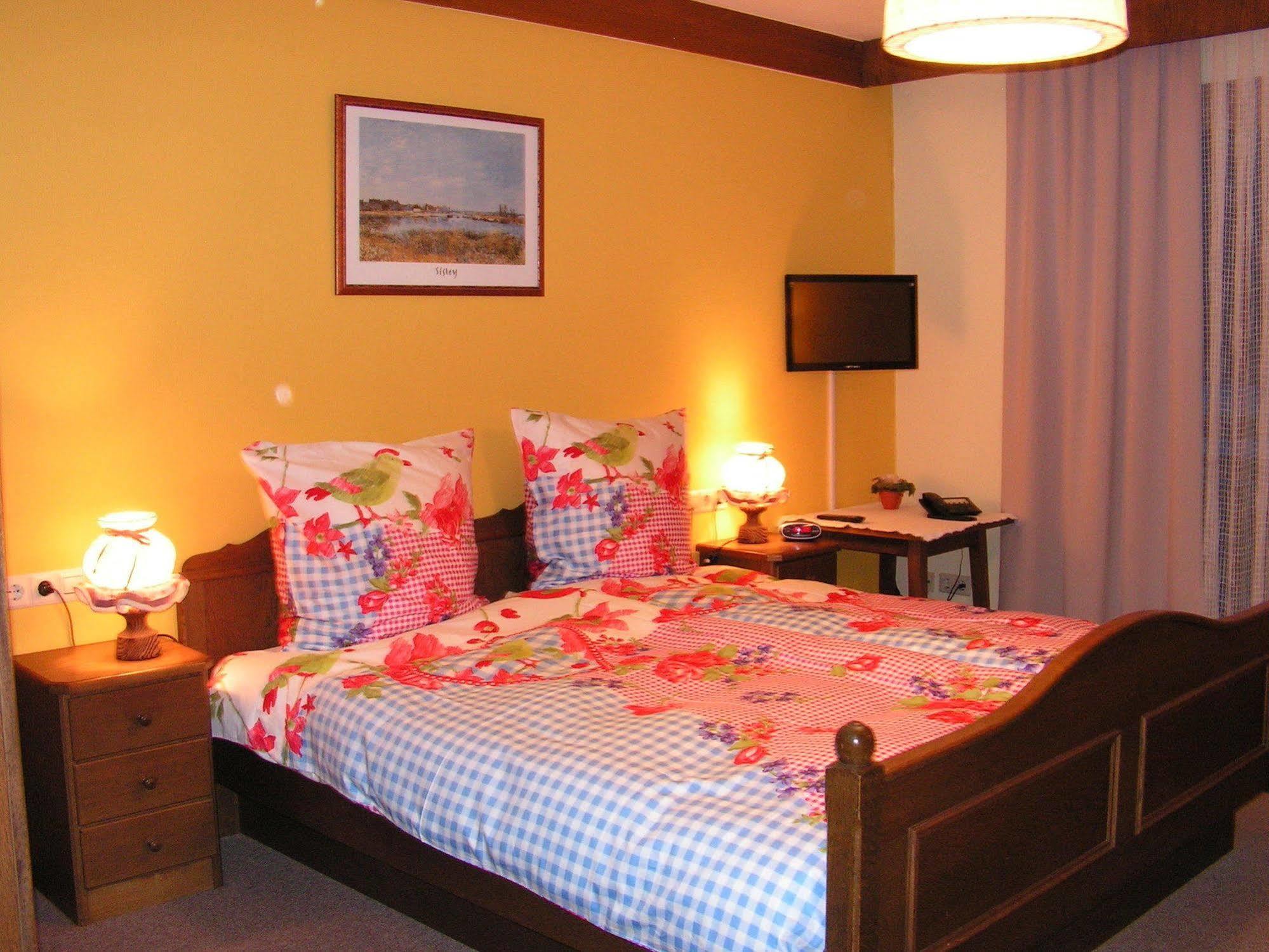 Hotel Garni Haus Alpine - Chiemgau Karte Inkl ルーポルディング エクステリア 写真